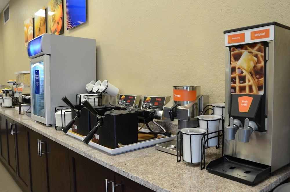 Comfort Inn & Suites Cave City Esterno foto